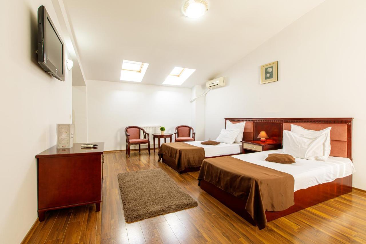 Lira Pacific Aparthotel Constanta Exterior photo