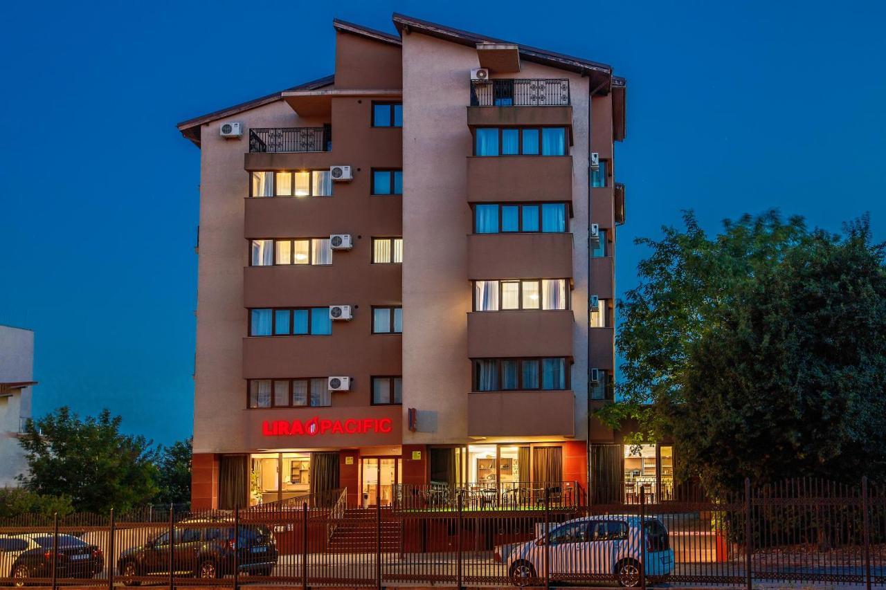 Lira Pacific Aparthotel Constanta Exterior photo