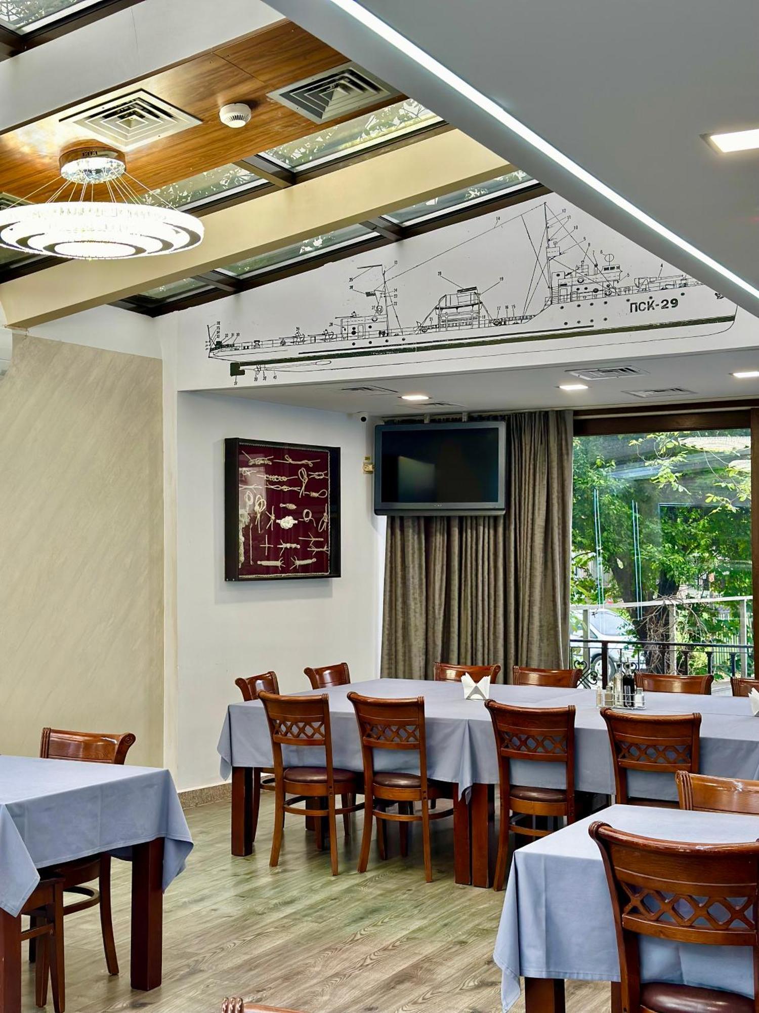 Lira Pacific Aparthotel Constanta Exterior photo